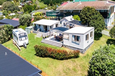 Photo of property in 105 Titiro Place, Onemana, Whangamata, 3691