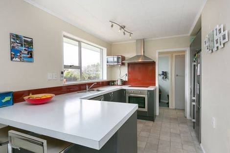 Photo of property in 11 Warkworth Grove, Bell Block, New Plymouth, 4312