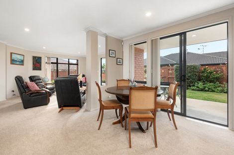 Photo of property in 6 Pat Bishop Place, Papamoa Beach, Papamoa, 3118