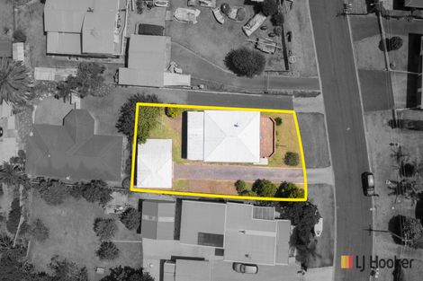 Photo of property in 19 Roretana Drive, Athenree, Katikati, 3177