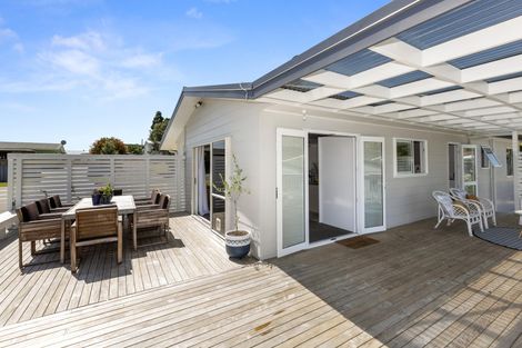 Photo of property in 30 Uenuku Avenue, Raglan, 3225