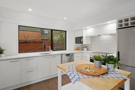 Photo of property in 10 Thurlestone Place, Burnside, Christchurch, 8053