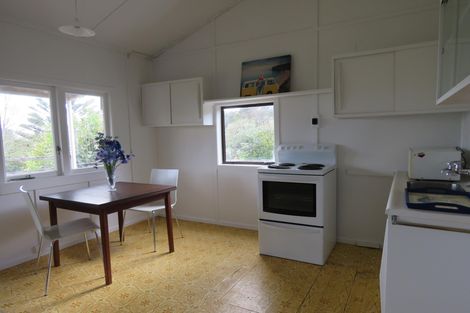 Photo of property in 9 Kupe Road, Coopers Beach, 0420