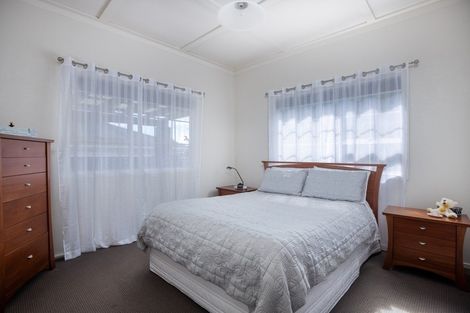 Photo of property in 46a Paynters Avenue, Strandon, New Plymouth, 4312