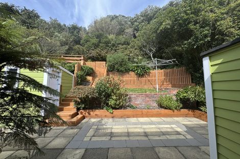 Photo of property in 40 Jackson Street, Island Bay, Wellington, 6023