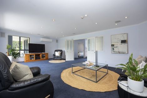 Photo of property in 14 Applemoors Way, Riverhead, 0820