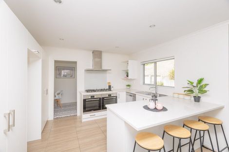 Photo of property in 12 Gatley Grove, Churton Park, Wellington, 6037