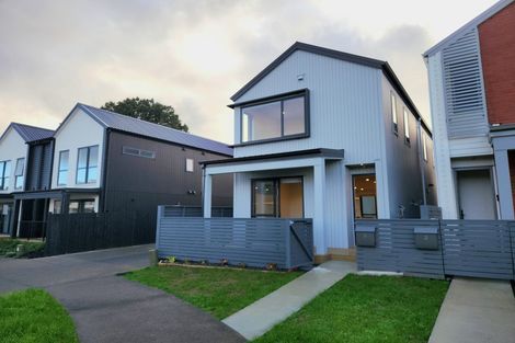 Photo of property in 5 Yellow Pear Lane, Karaka, 2578