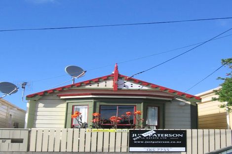 Photo of property in 19 Douglas Street, Mount Cook, Wellington, 6021