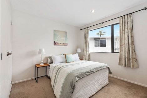 Photo of property in 203a Don Buck Road, Massey, Auckland, 0614