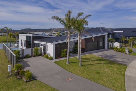 Photo of property in 11 Awatea Drive, Whitianga, 3510