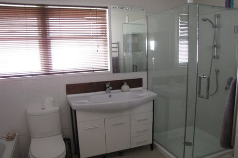 Photo of property in 3 Juliet Avenue, Howick, Auckland, 2014