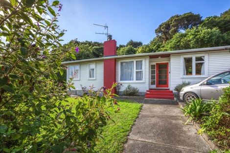 Photo of property in 5 Kiriwai Road, Paremata, Porirua, 5024