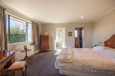 Photo of property in 35 Old Station Avenue, Wanaka, 9305