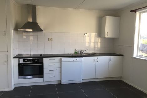 Photo of property in 1/8 Valdale Road, Henderson, Auckland, 0610