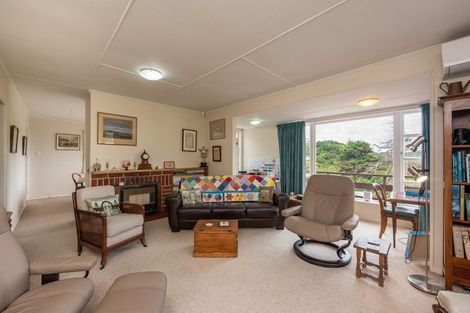 Photo of property in 44 Acheron Road, Paremata, Porirua, 5026