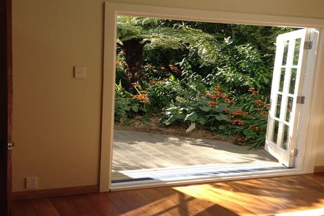 Photo of property in 29 Charlotte Avenue, Brooklyn, Wellington, 6021