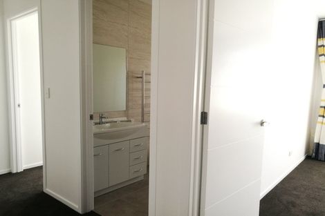 Photo of property in 111 Mountbatten Avenue, Hillcrest, Auckland, 0627