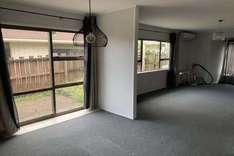 Photo of property in 145 Everglade Drive, Totara Heights, Auckland, 2105