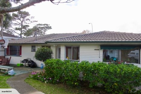 Photo of property in 39 Woodstock Road, Forrest Hill, Auckland, 0620