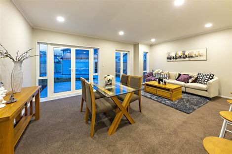 Photo of property in 8 Warbler Crescent, Papakura, 2110