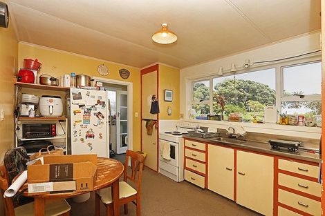 Photo of property in 188 Tasman Street, Opunake, 4616