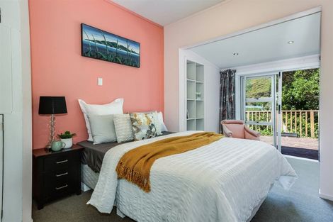 Photo of property in 1/45 Airlie Road, Plimmerton, Porirua, 5026