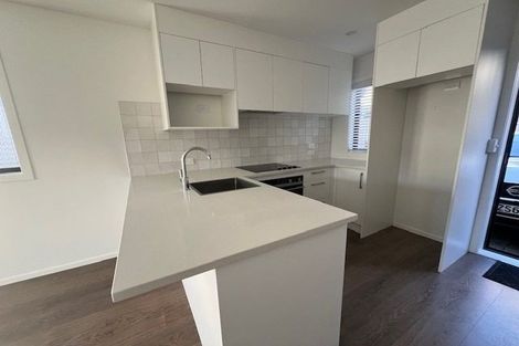 Photo of property in 27/28 Westgate Drive, Westgate, Auckland, 0614