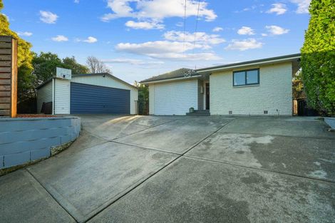 Photo of property in 1 Cunliffe Road, Redwood, Christchurch, 8051