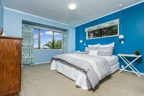 Photo of property in 9 Cairnbrae Court, Northcross, Auckland, 0632