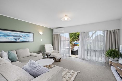 Photo of property in 1/20 Victoria Street, Pukekohe, 2120