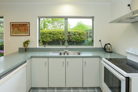 Photo of property in 2/43a O'dowd Road, Taradale, Napier, 4112