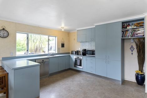 Photo of property in 59 Elizabeth Street, Waikanae, 5036