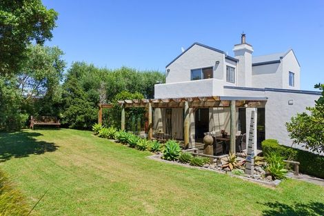 Photo of property in 69 Matatua Road, Raumati Beach, Paraparaumu, 5032