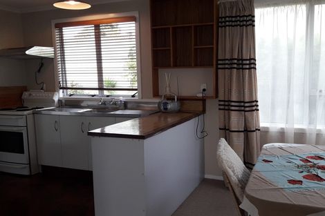 Photo of property in 6 Omata Road, Westown, New Plymouth, 4310