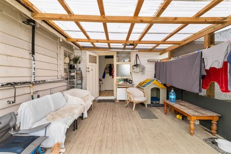 Photo of property in 9 Lee Road, Hannahs Bay, Rotorua, 3010