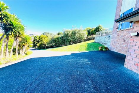 Photo of property in 10 Michael Bosher Way, Flat Bush, Auckland, 2019