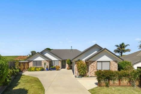 Photo of property in 7 Olive Close, Omokoroa, 3114