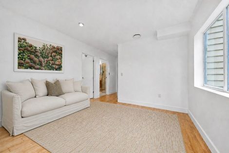 Photo of property in 82e Verbena Road, Birkdale, Auckland, 0626