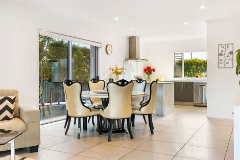 Photo of property in 20 Shelduck Way, Hobsonville, Auckland, 0616