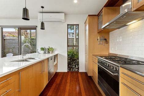 Photo of property in 19a Bayswater Avenue, Bayswater, Auckland, 0622