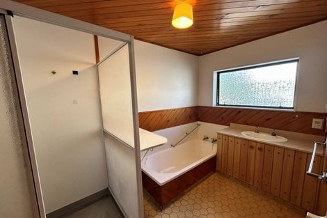 Photo of property in 128b Oceanbeach Road, Mount Maunganui, 3116