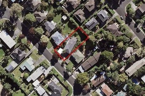Photo of property in 35 Lynden Avenue, Hillcrest, Auckland, 0627