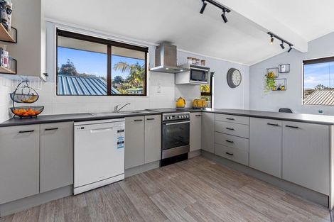 Photo of property in 53a Waitaha Road, Welcome Bay, Tauranga, 3112