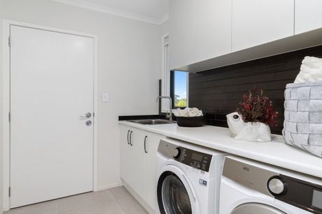 Photo of property in 14 Catherine Mclean Road, Pukekohe, 2120