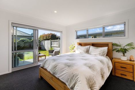 Photo of property in 10 Cassinia Close, Papamoa Beach, Papamoa, 3118