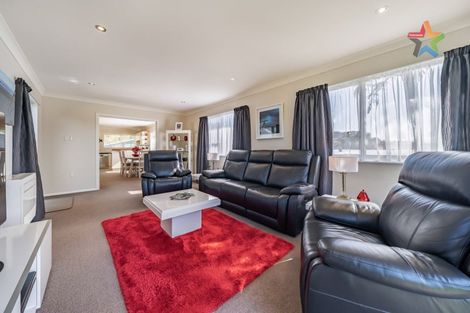 Photo of property in 18 Panorama Grove, Harbour View, Lower Hutt, 5010