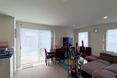 Photo of property in 8 Adina Lane, Wiri, Auckland, 2104