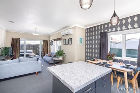 Photo of property in 1/25 Vincent Street, Waterloo, Lower Hutt, 5011