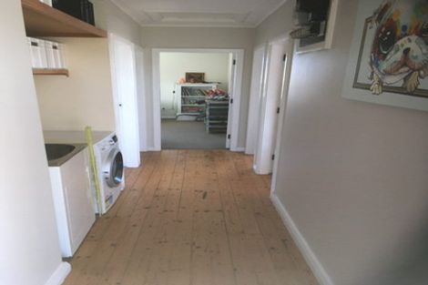 Photo of property in 39 Hiwi Crescent, Titahi Bay, Porirua, 5022